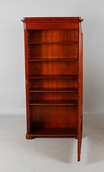 VITRINSKÅP, Karl Johan, 1800-talets mitt.