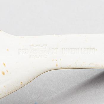 Inkeri Leivo,  lehtivati, "Gardena", Pro Arabia Art. Muotoiltu v. 2002.