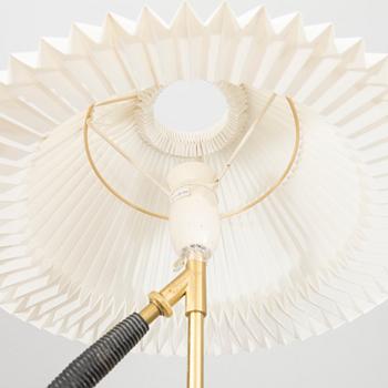 Kaare Klint, bords/vägglampa modellnr 306 Danmark 1900-talets mitt/andra hälft.