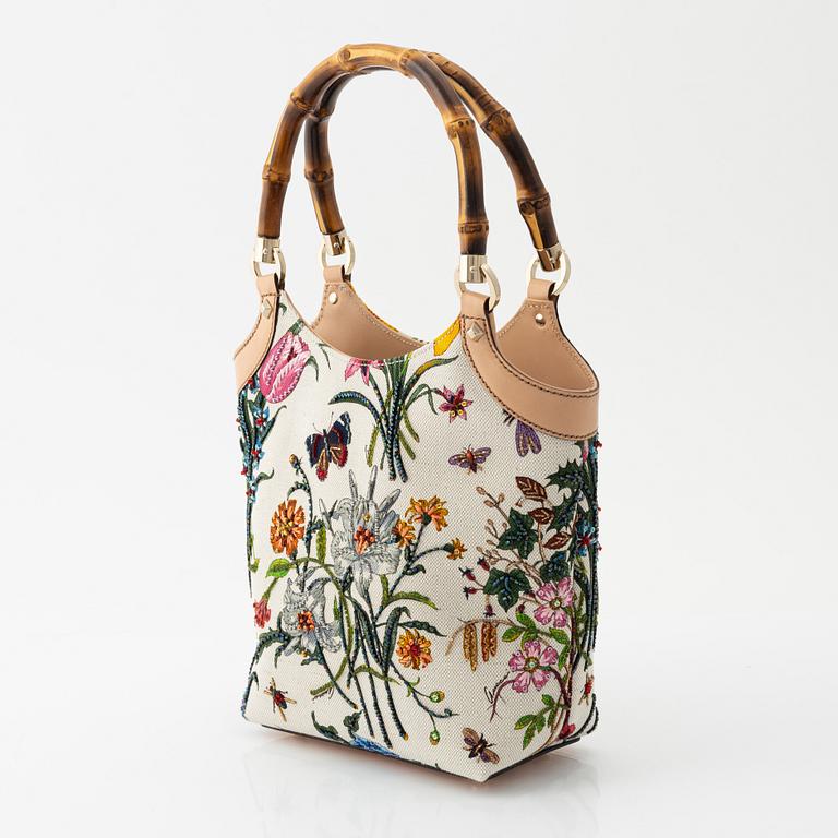 Gucci, a 'Flora' handbag.