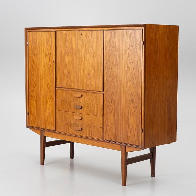 Sideboard, mid-20th century. Svenska Möbelfabrikerna (184).