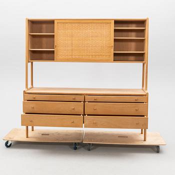 Hans J. Wegner, skåp, "RY-20" för Ry Möbler, Danmark, 1960-tal.