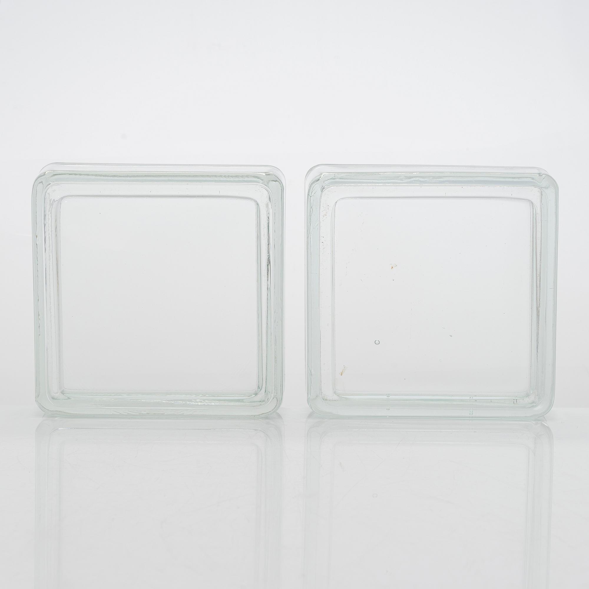 Aino Aalto, a serving platter, 'Maija'. Karhula Glassworks, Finland. Designed in 1936.