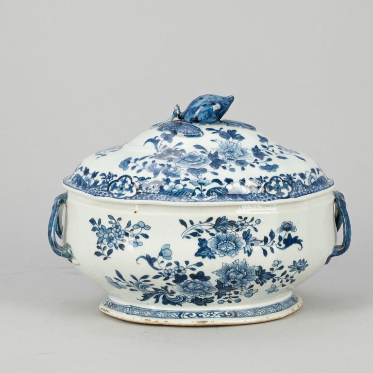 TERRIN, porslin, Kina, 1700-tal.