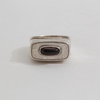 RING, med granat, Ceson, Göteborg, 1955.