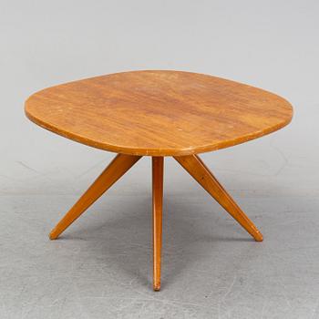 A model 579-032 Futura coffee table by David Rosén for Nordiska Kompaniet.