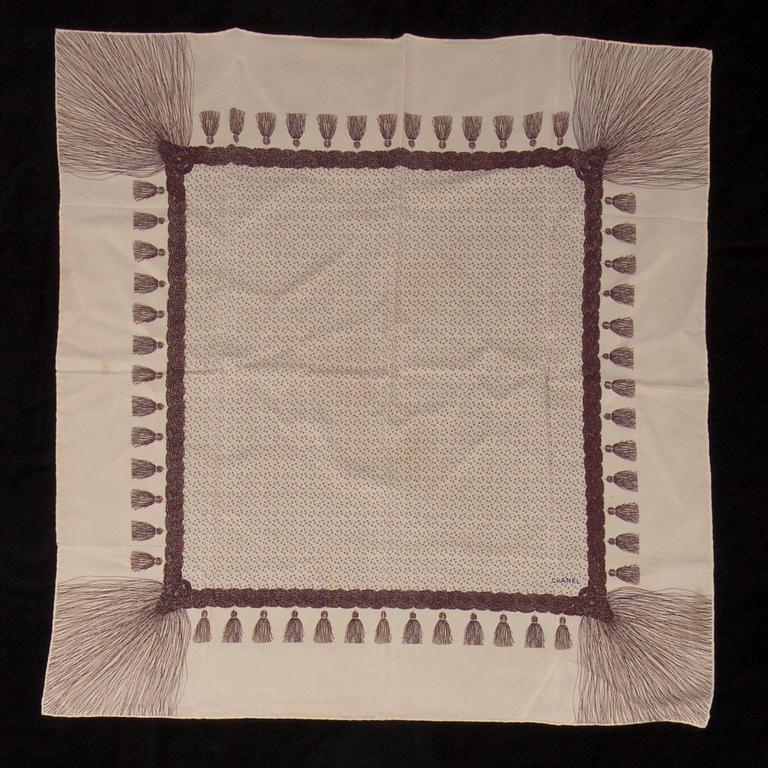 SCARF, Chanel.