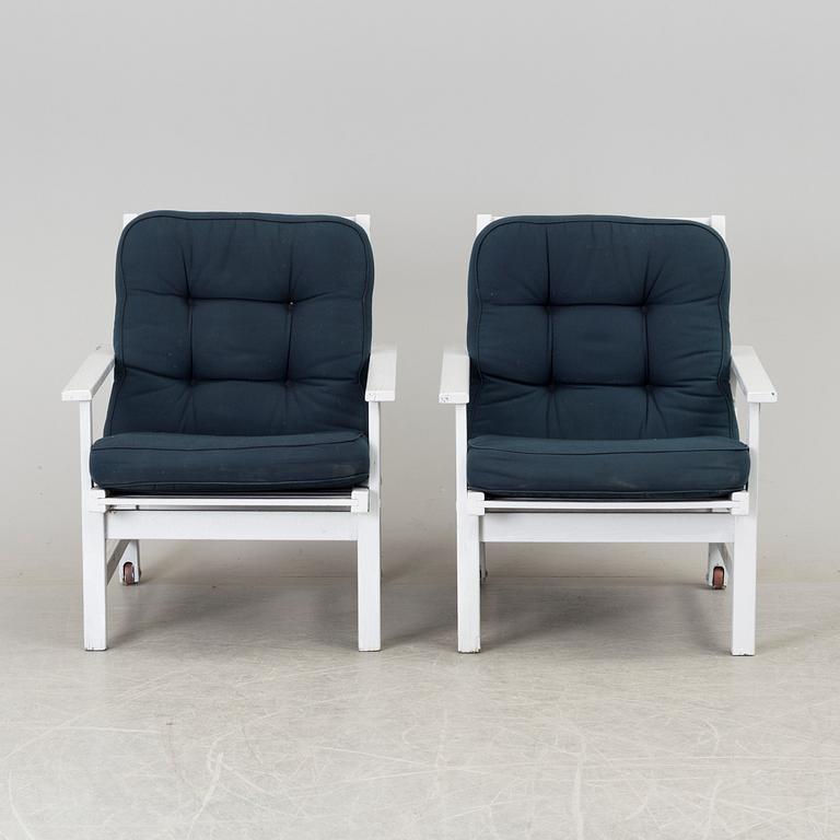 A pair of easy chairs by Elsa Stackelberg, Fri Form.