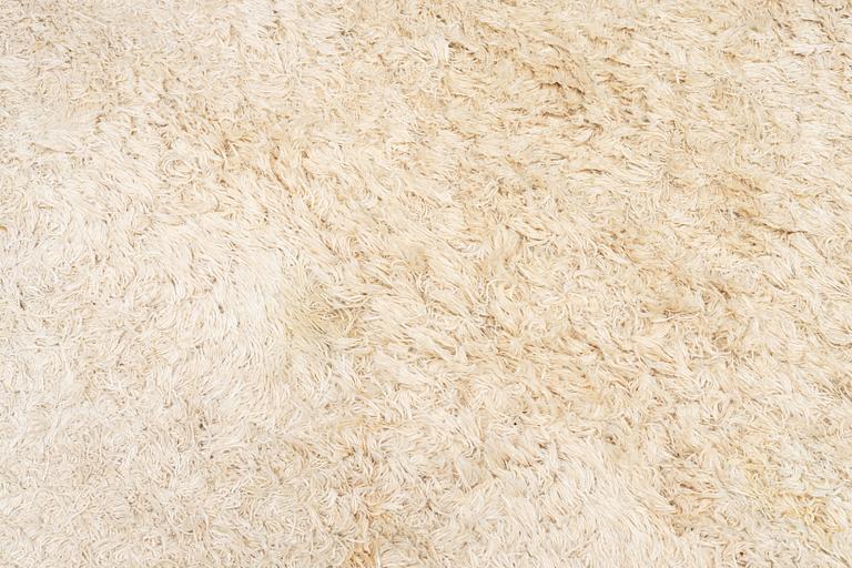 Gunilla Lagerhem Ullberg, "Fogg", NR 5, Kasthall, approx. 234 x 172 cm.