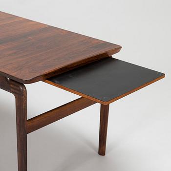 Peter Hvidt & Orla Mølgaard Nielsen, a 1950/1960s coffee table for France & Son, Denmark.