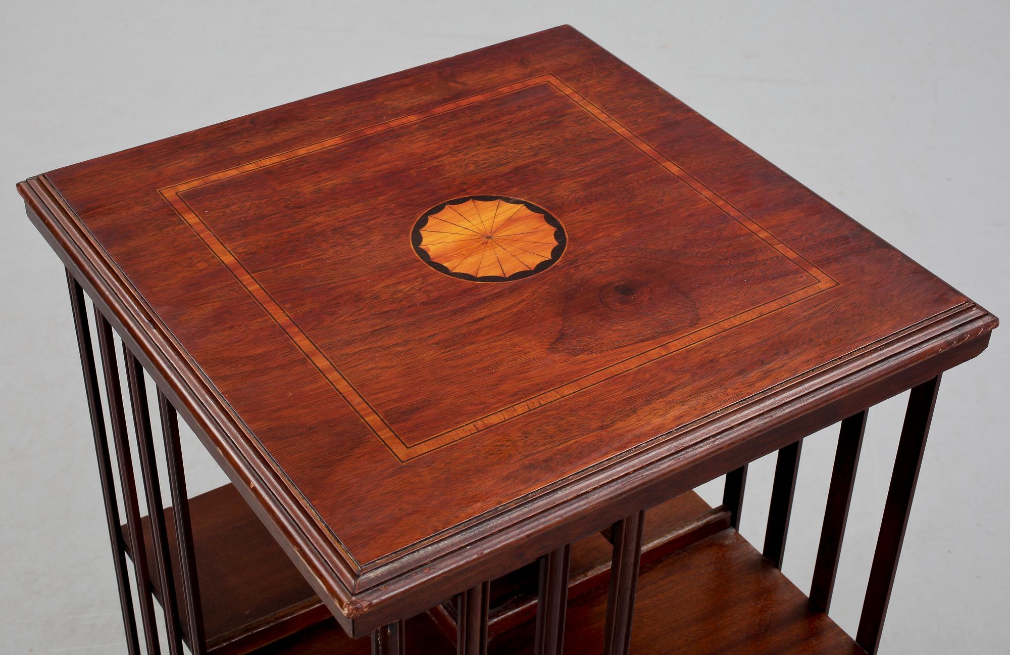 BOKSNURRA, engelsk stil, 1900-talets slut.