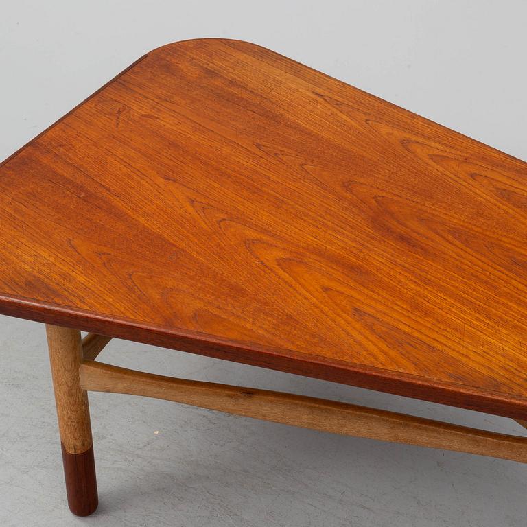 A teak veneered coffee table from Westerbergs Möbler, Tranås, 1950's.