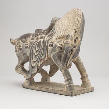 Skulptur i form av häst, Tang-stil, Kina, sen tillverkning.