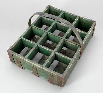 ÖLHÄMTARE, trä och smide, 1900-talets början.