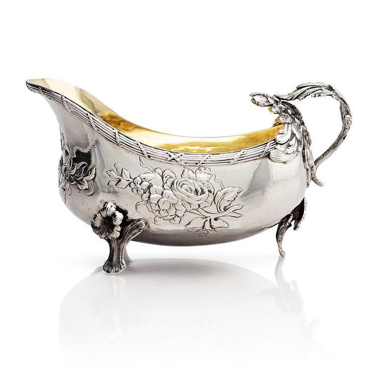 Jacob Lampa, gräddsnäcka, delvis förgyllt silver, Stockholm 1776. Rokoko.