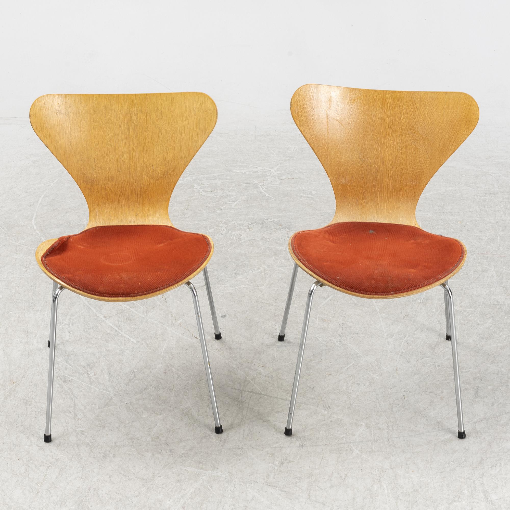 Arne Jacobsen, stolar, 8 st, "Sjuan", Fritz Hansen, Danmark, 1981.