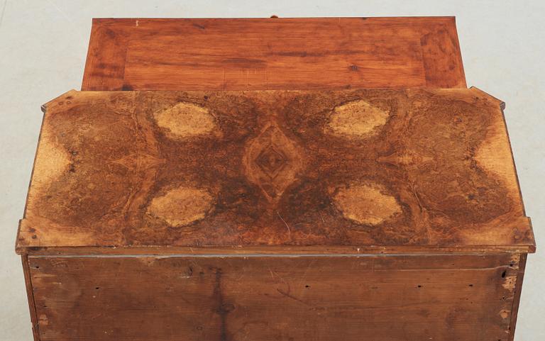BYRÅ. Gustaviansk, 1700-talets slut. Möjligen av Westring i Gränna.