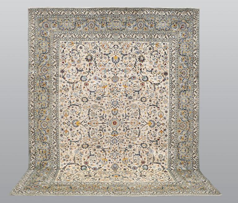 A carpet, Kashan, ca 389 x 295 cm.