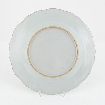 Tallrik, porslin, Kina, Qingdynastin, 1700-tal.