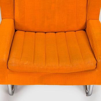 Esko Pajamies, a pair of 1970's 'Contra' easy chairs for Asko, Finland.