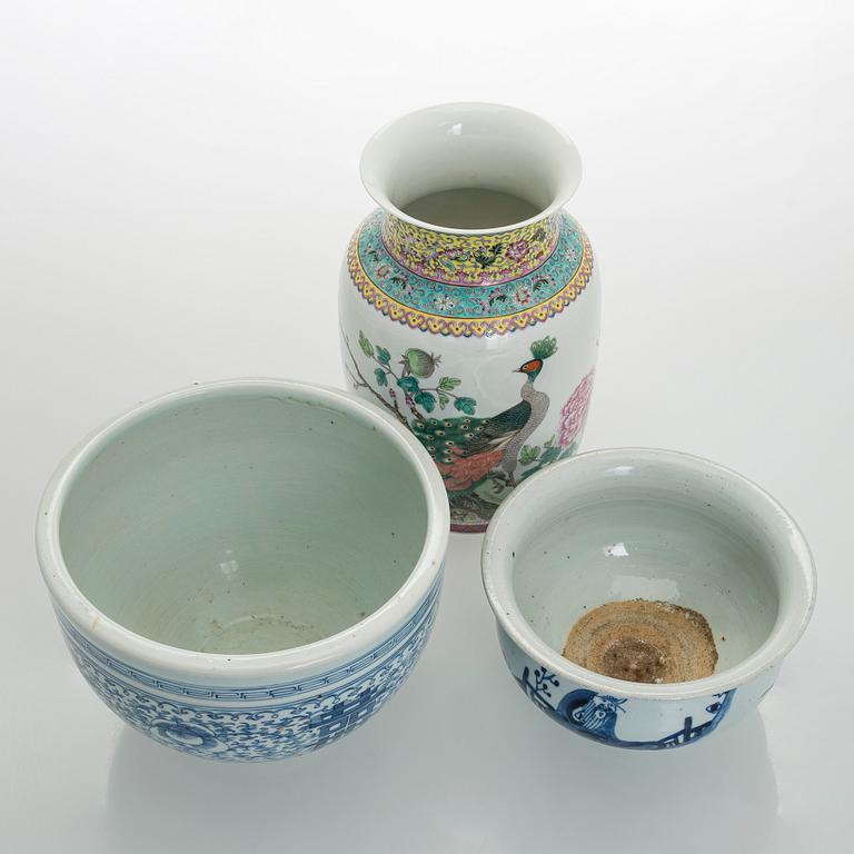 Vase and bowls 2 pcs, China.