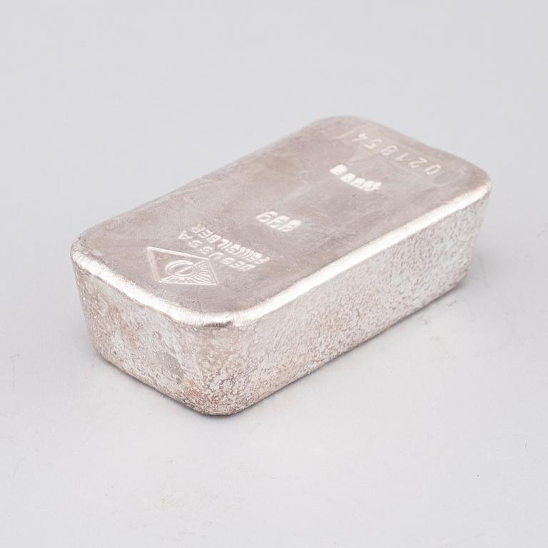 SILVERTACKA, 999,0 finsilver. Vikt ca 1 kg.