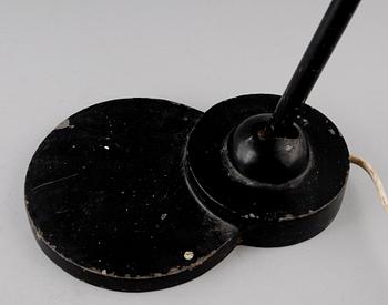 BORDSLAMPA, gjutgods och metall, 1900-talets första hälft.