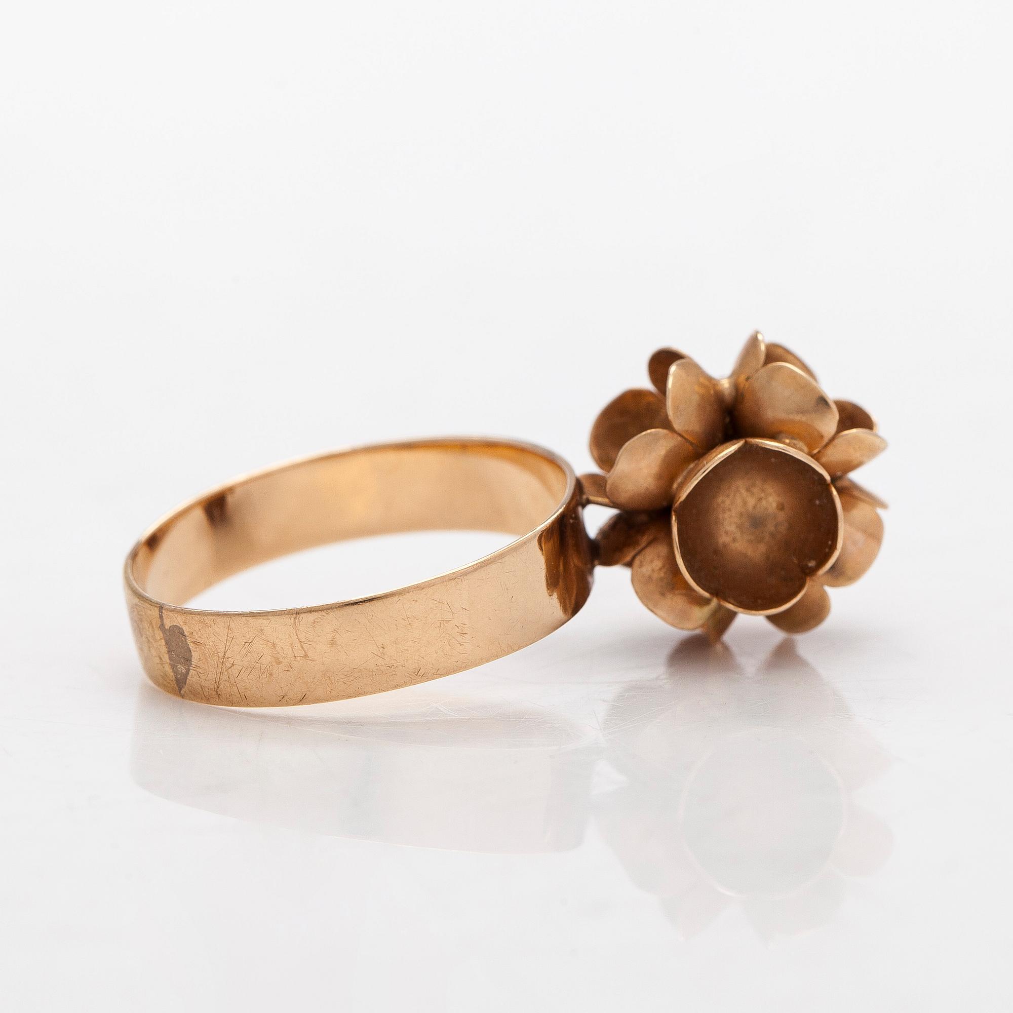 Liisa Vitali, sormus, "Kevät", 14K kultaa, Westerback, Helsinki 1971.