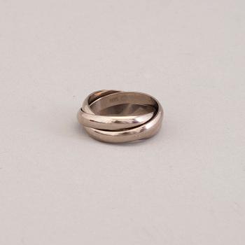 RING, "Trinity" Cartier. 18K white gold.