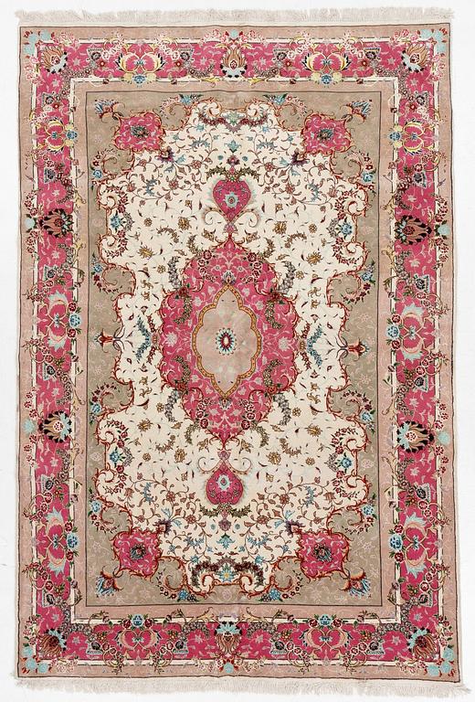 Rug, Tabriz, approx. 290 x 190 cm.