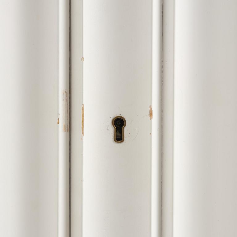 Josef Frank, a cabinet model 2192, Firma Svenskt Tenn, post 1985.