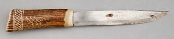 KNIV, handtag av renhorn, monogramsignerad.