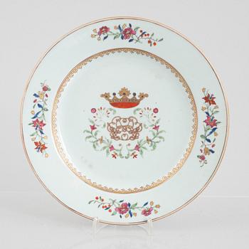 Tallrikar, fyra stycken, porslin, Kina, Qingdynastin, Qianlong (1736-95).