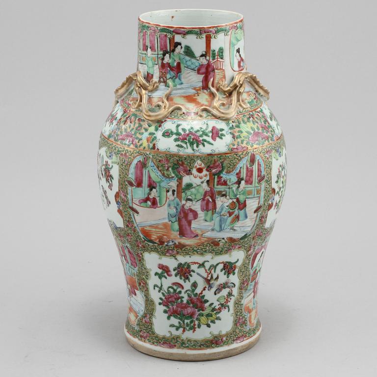 VAS, porslin, Kanton, Kina, omkring sekelskiftet 1800/1900.