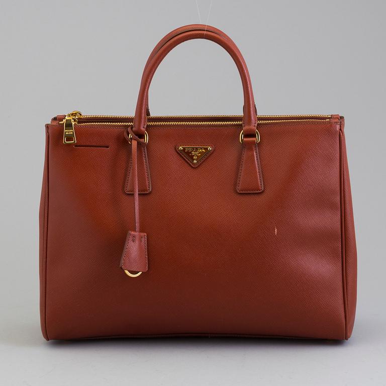 VÄSKA, "Galleria", Prada.
