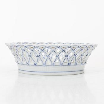 Royal Copenhagen, A 'Blue Fluted Half Lace" 30 pieces breakfast service, 'Musselmalet', partly 1889-1922 but also post 1923.