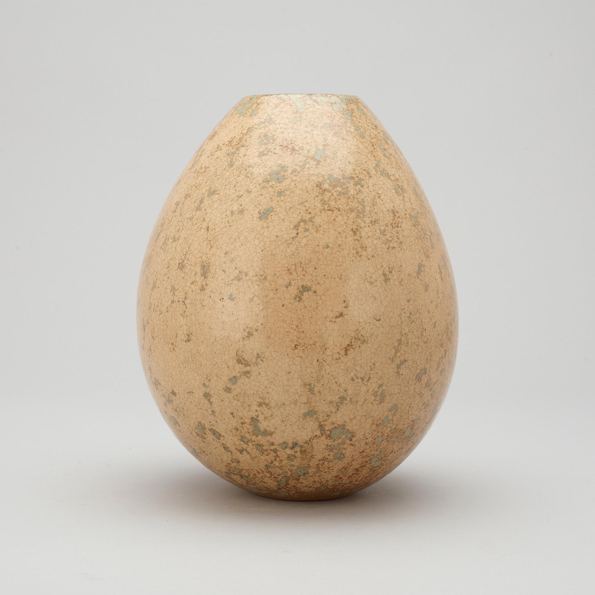 Hans Hedberg, A Hans Hedberg faience vase, France.