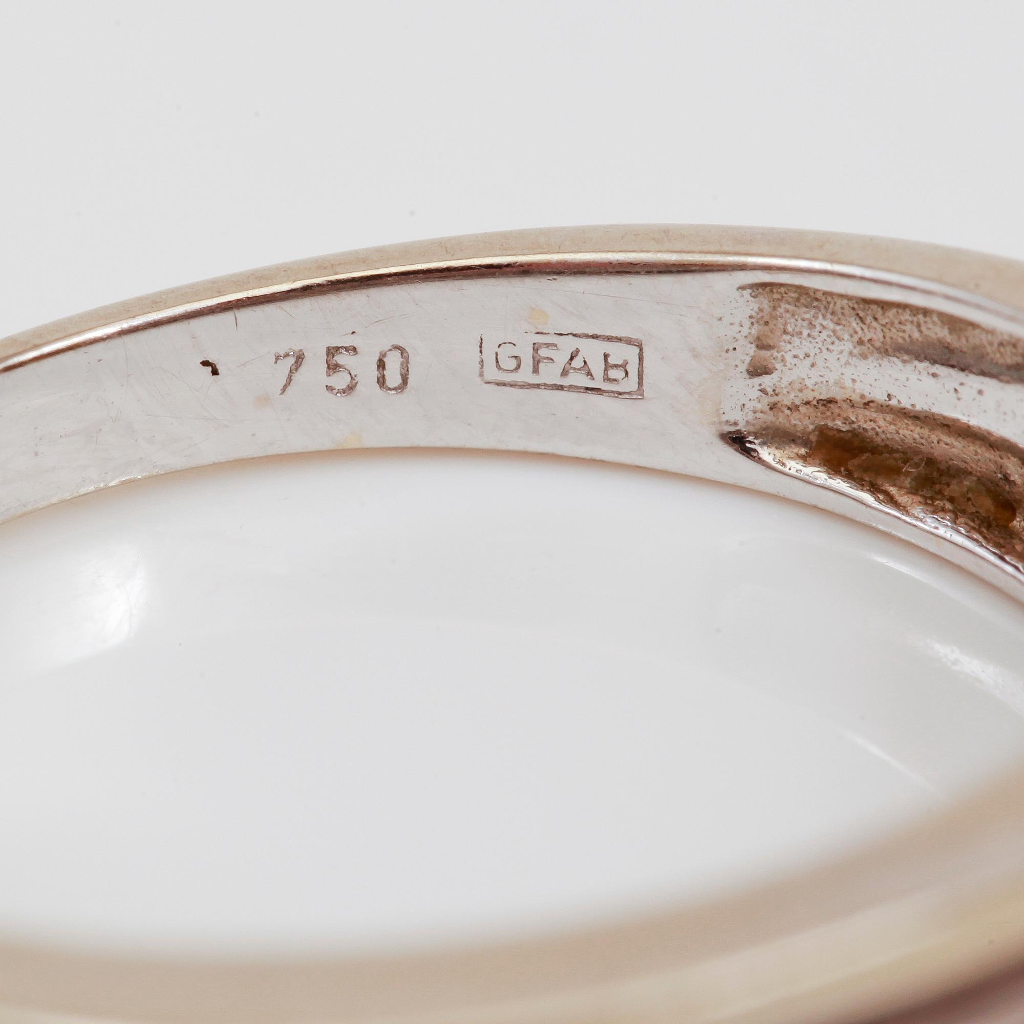 RING, diamanter, svenska stämplar.