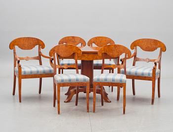 SALONGSMÖBLEMANG, 7 delar, Karl Johan-stil, 1900-talets första hälft.