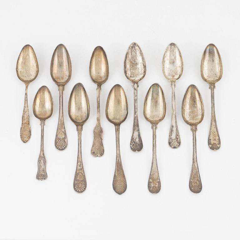 Swedish silver spoons, 11 pcs, including Högstedt, Carlberg, Holm, among others, 1818-1915.