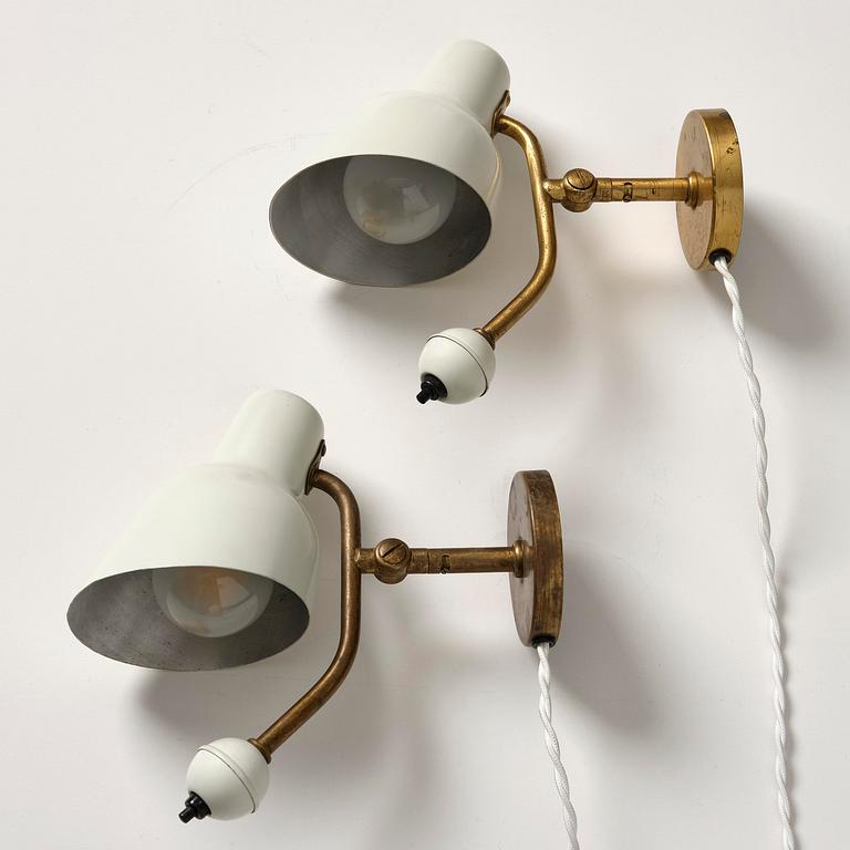 Bertil Brisborg, a pair of wall lamps model "31586", Nordiska Kompaniet, 1940s.