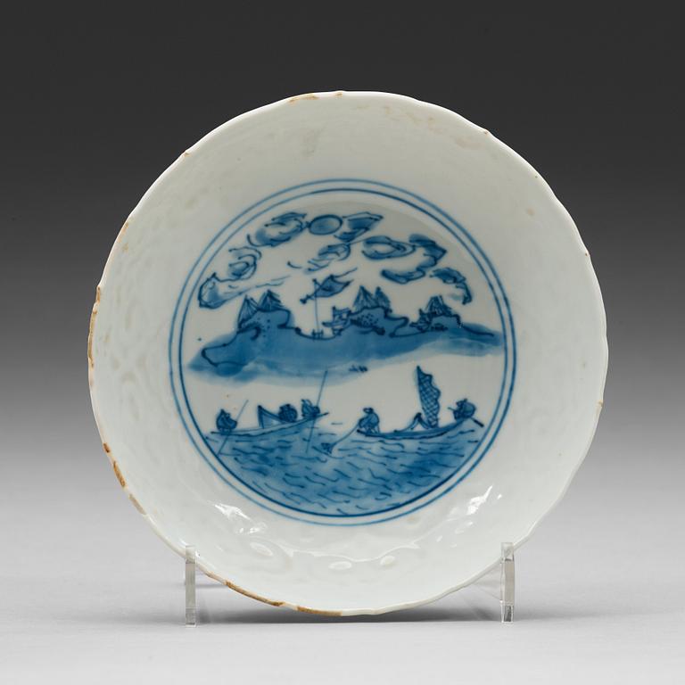 A blue and white dish, Mingdynasty, Wanli (1572-1620).