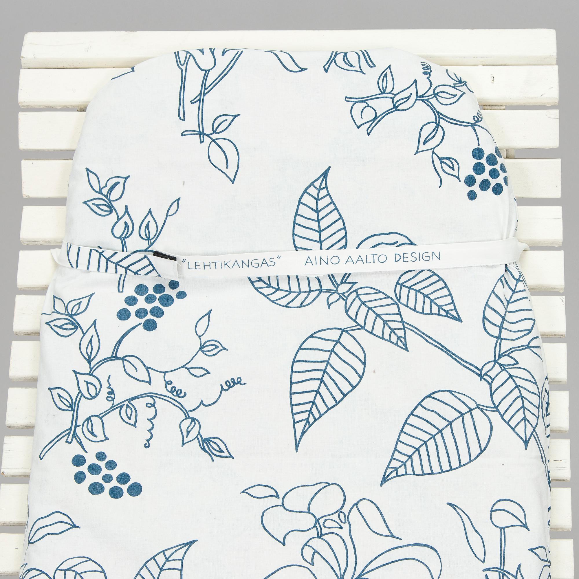 Aino Aalto, lepotuoli, malli 321, "Aurinko-sarja" Artek, 1960/70-luku.