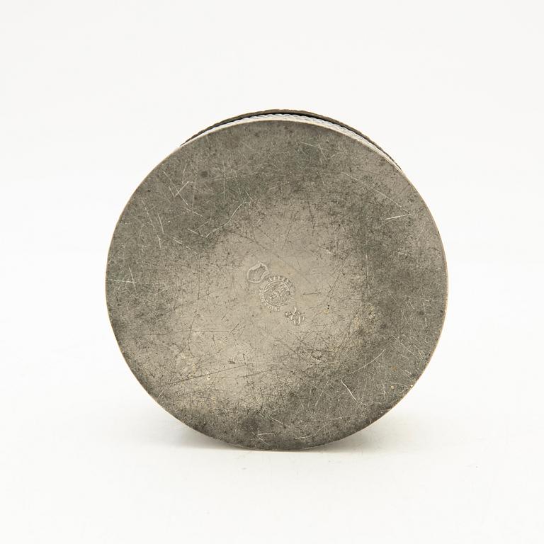 Estrid Ericson, Dosa med lock, Firma Svenskt Tenn, 1948, Stockholm.
