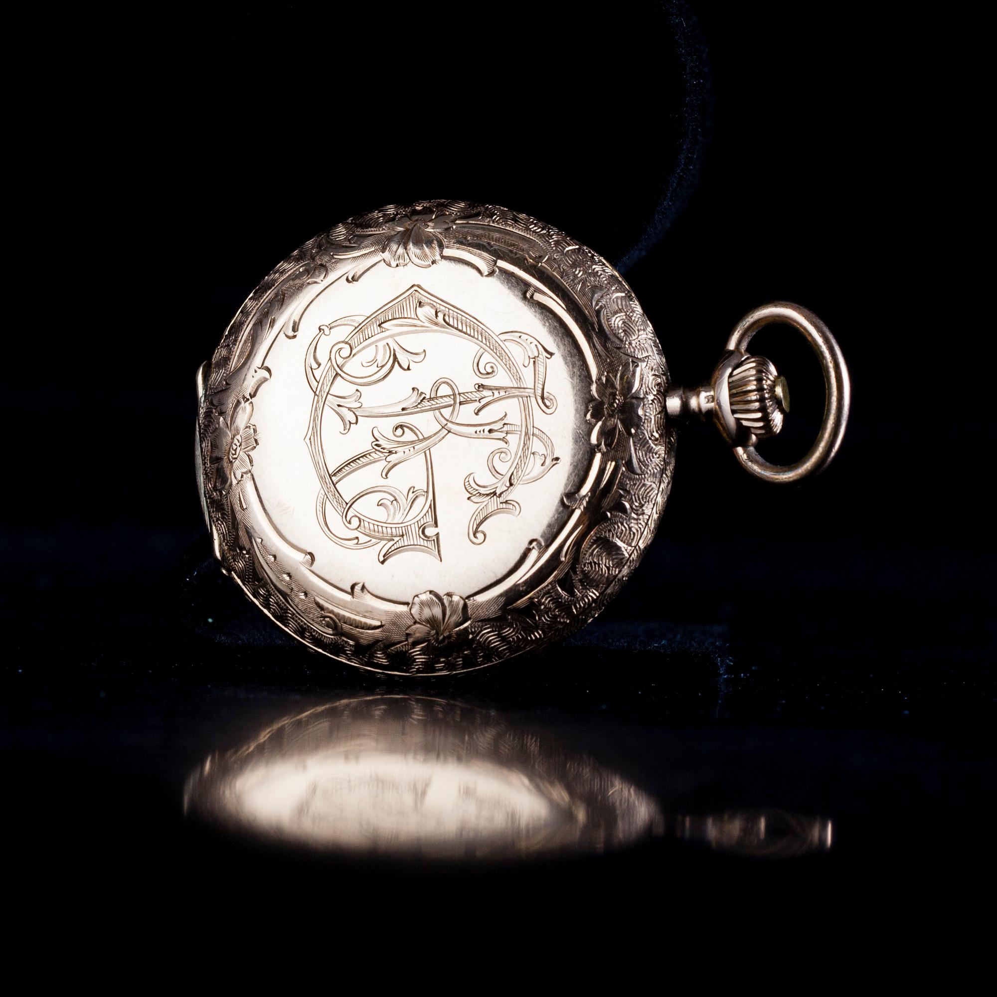 DAMUR / HÄNGE, 14K guld, dubbelboett, Schweiz 1900-talets början.