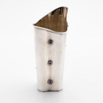 Tage Göthlin, vase, silver with amethysts, Tesi, Gothenburg, 1961.