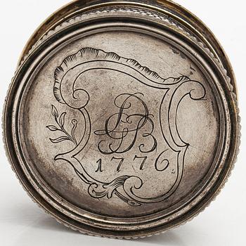 Silver case with concealed compartment, engraved 1776.
