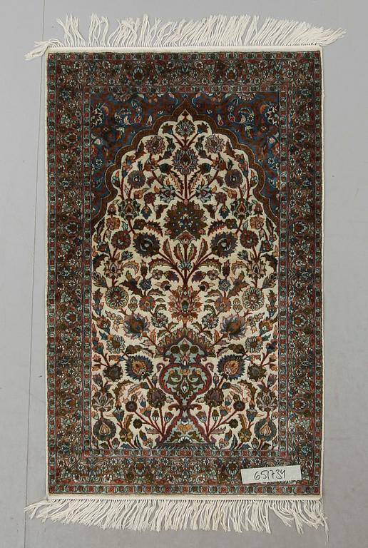 MATTA, silke, Kashmir. Ca 155 x 95 cm.