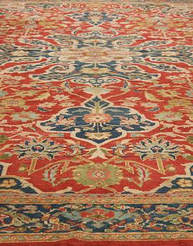 A CARPET. An antique Mahal, a so called Ziegler. 400,5 x 297 cm.