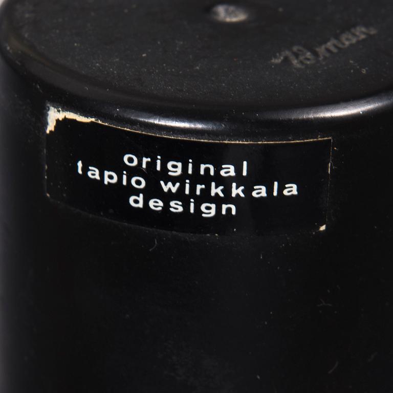 GOLVLAMPA, K10-47. Tapio Wirkkala. Tillverkare Idman Ab, 1960-tal.